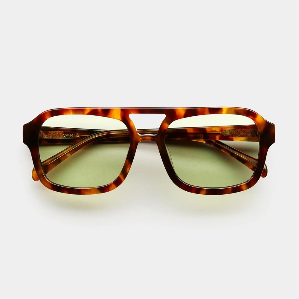 VEHLA Tortoiseshell Frame Sunglasses with Green Lenses